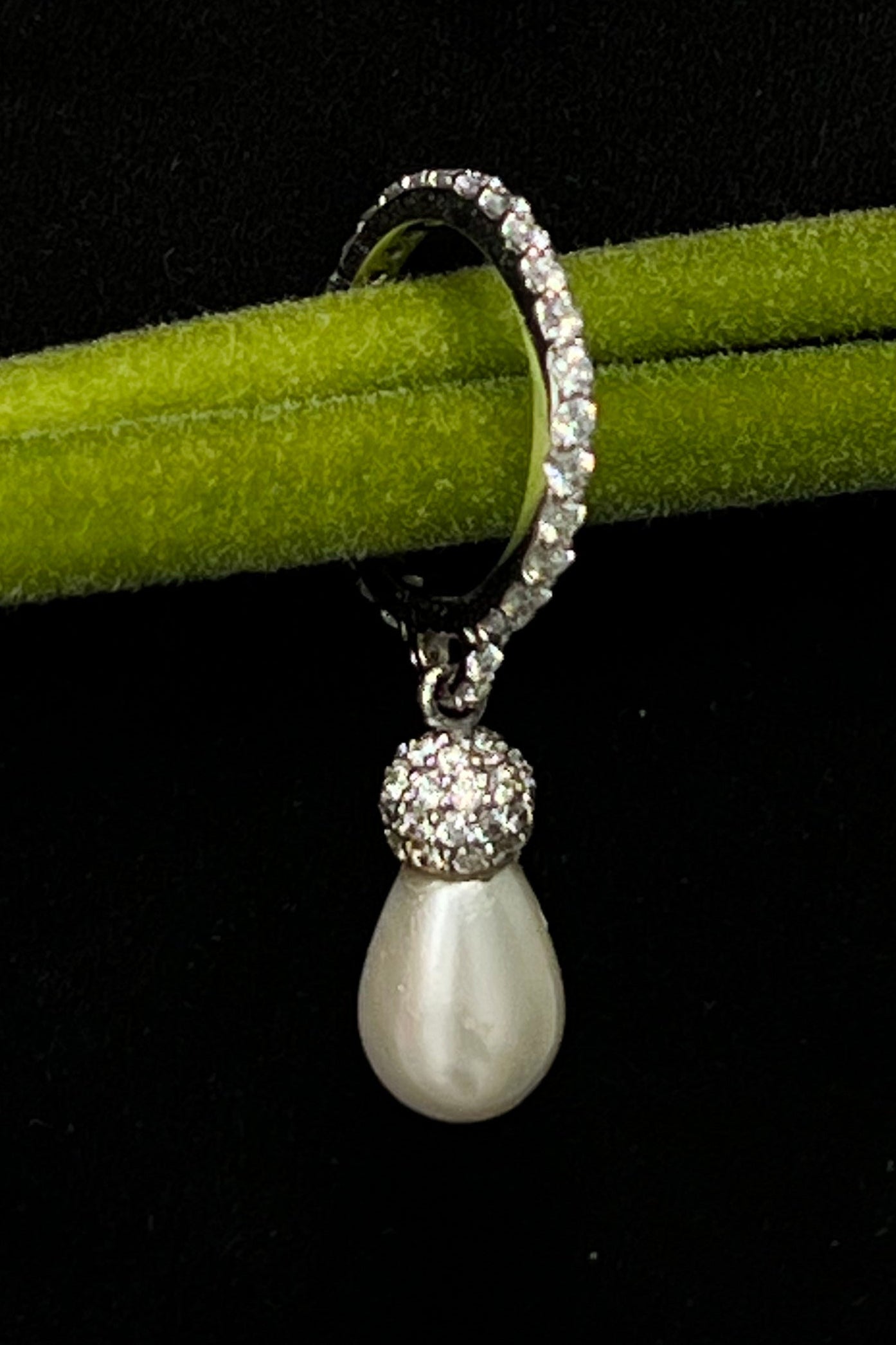14k White Gold Teardrop Pearl & Diamond Ring | London