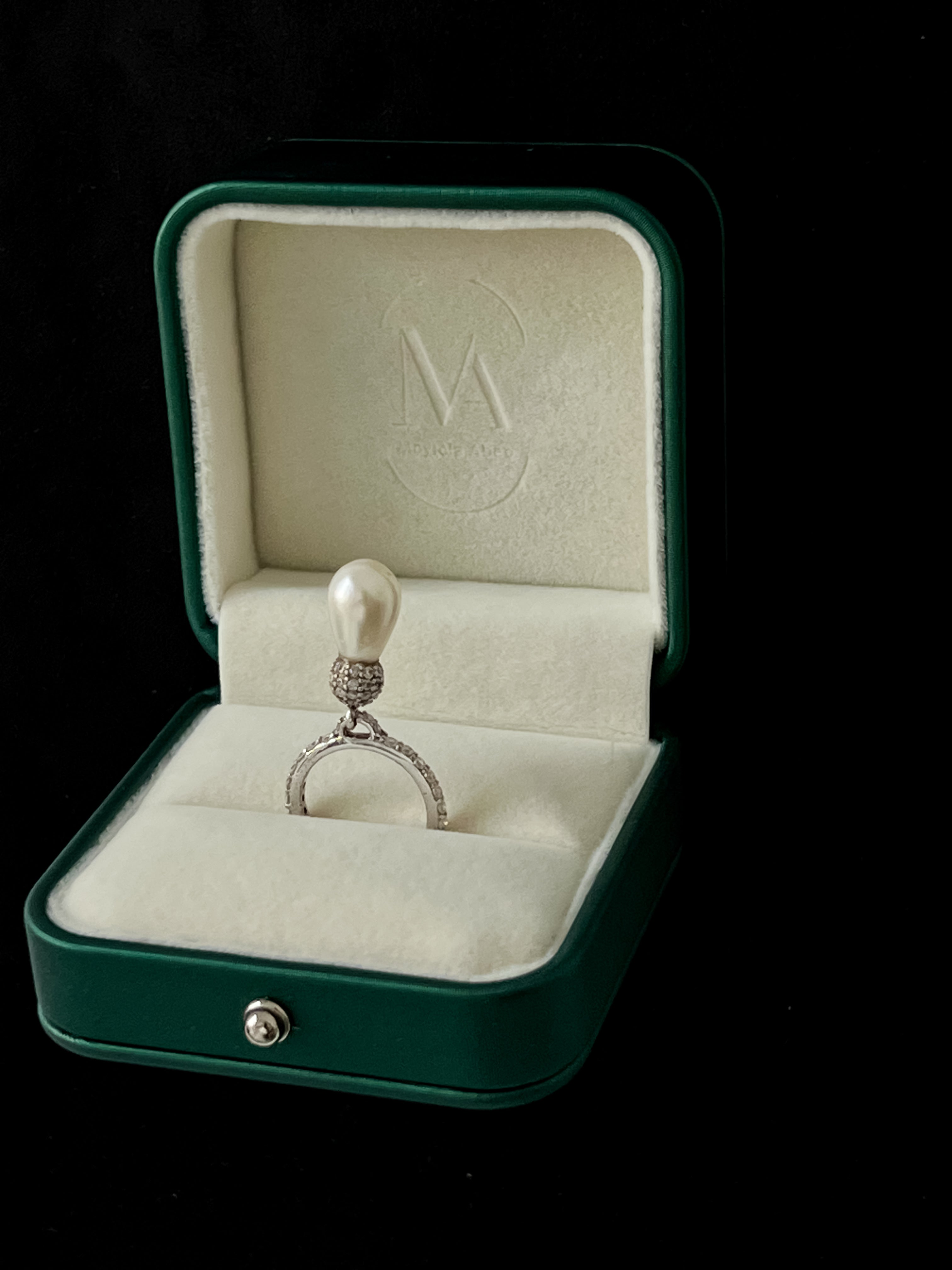 14k White Gold Teardrop Pearl & Diamond Ring | London
